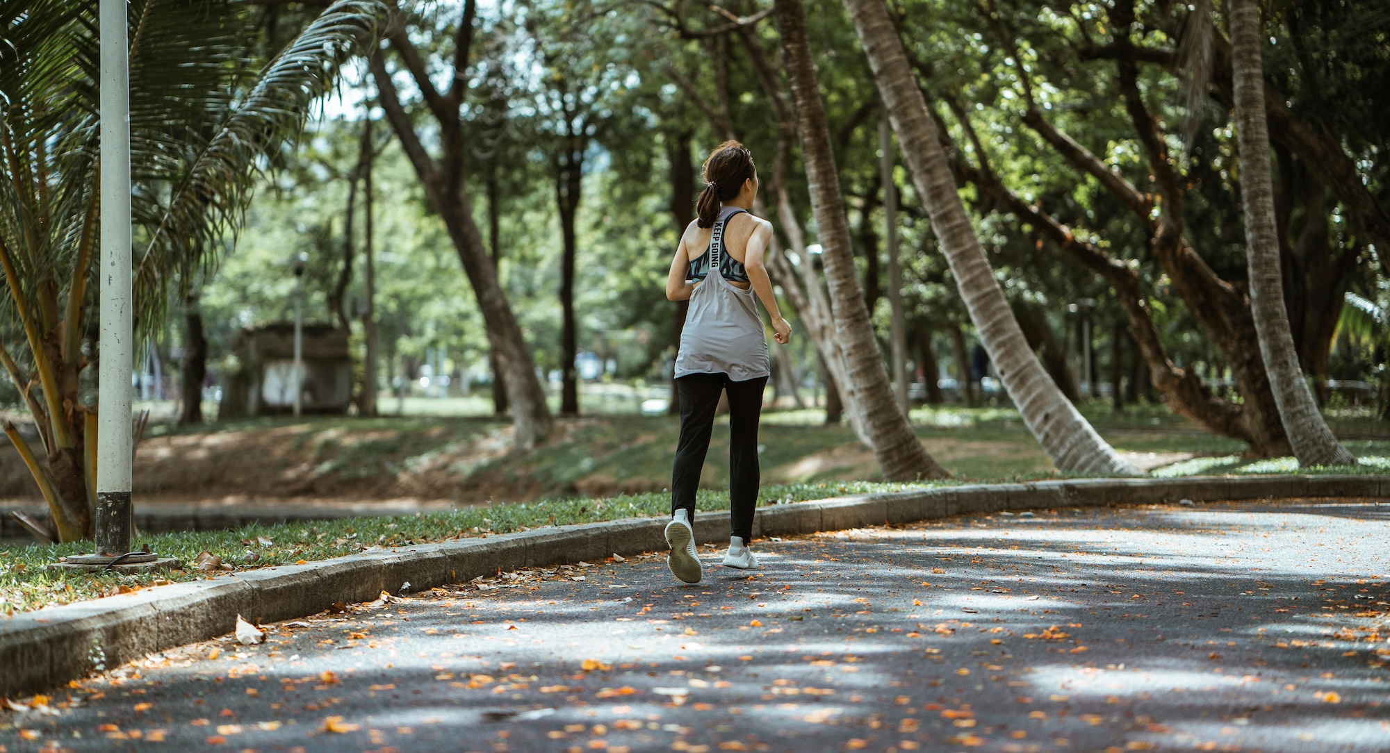 Chạy bộ không chỉ giúp cơ thể vận động mà còn giúp đầu óc thoải mái hơn | Nguồn Pexels chạy bộ