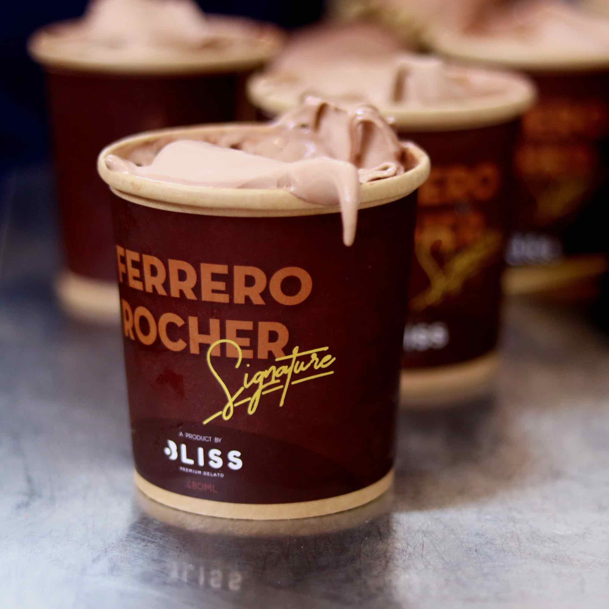 Một trong những món best seller của tiệm | Nguồn Bliss Premium Gelato Không cần đi xa với kem mát lạnh gõ cửa tận nhà