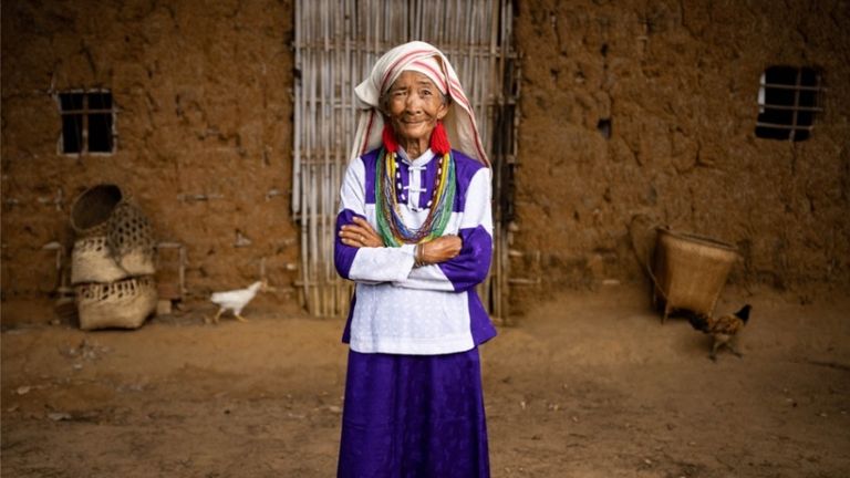 Xrim, 93, Raglai Ethnic Group. Ninh Thuan, (Central) Vietnam. | Source: 360nomad.org