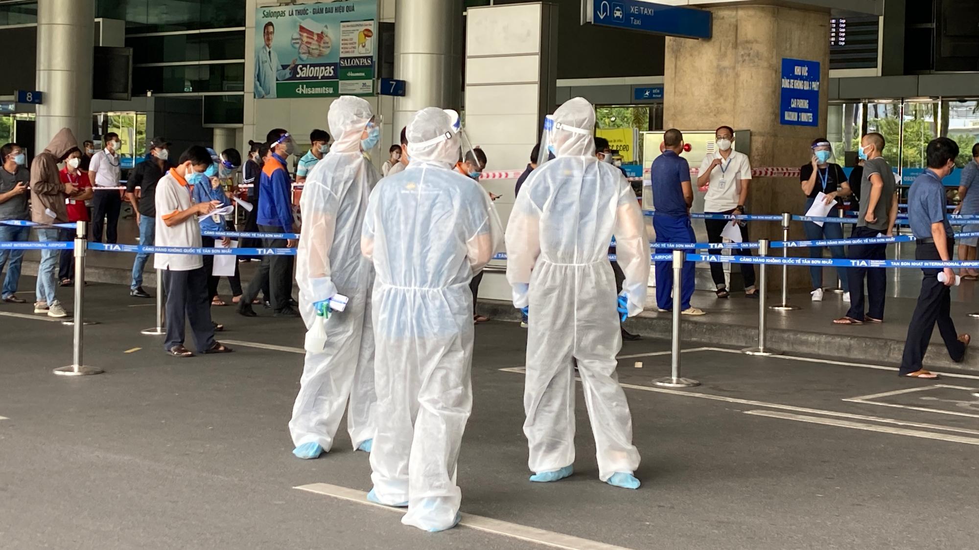 Scene at the Tan Son Nhat International Airport in Ho Chi Minh City | Source Vietcetera