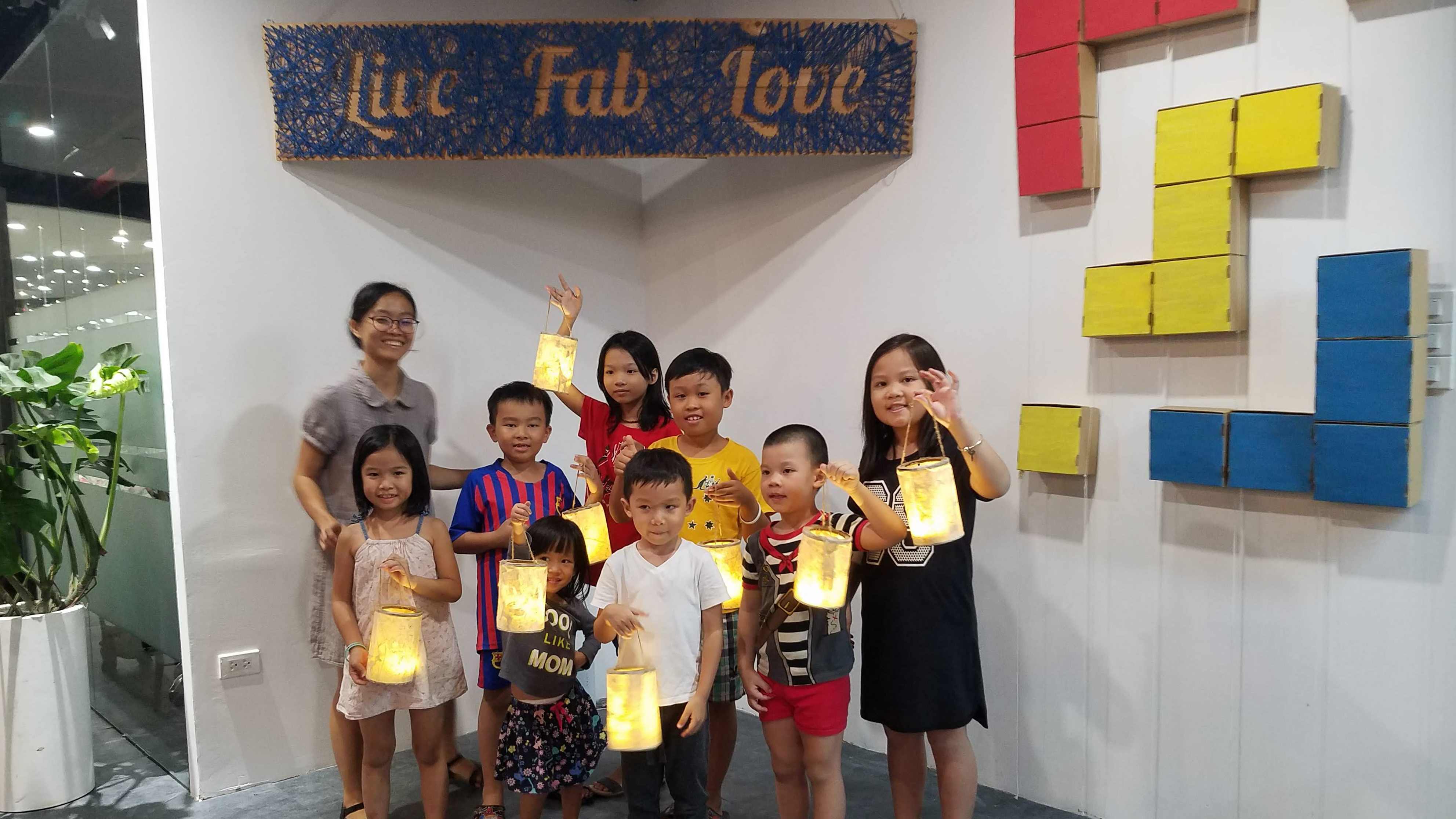 Lantern-making workshop at Fablab | Source Mai Nguyen