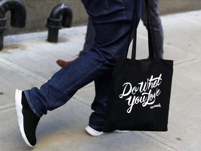 Khẩu hiệu quen thuộc của WeWork | Nguồn Mike Segar - Reuters