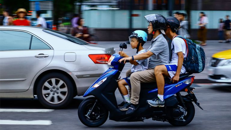 Vietnam is facing a challenge in boosting the birth rate. | Source: Samuel Toh for Unsplash