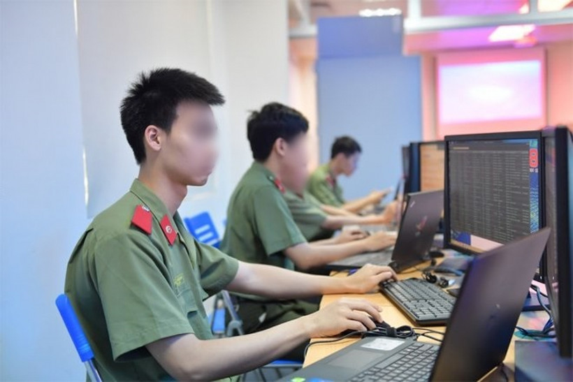 Cán bộ chiến sĩ Cục An ninh mạng và phòng chống tội phạm sử dụng công nghệ cao | Nguồn Phạm Thành cho Nhân Dân