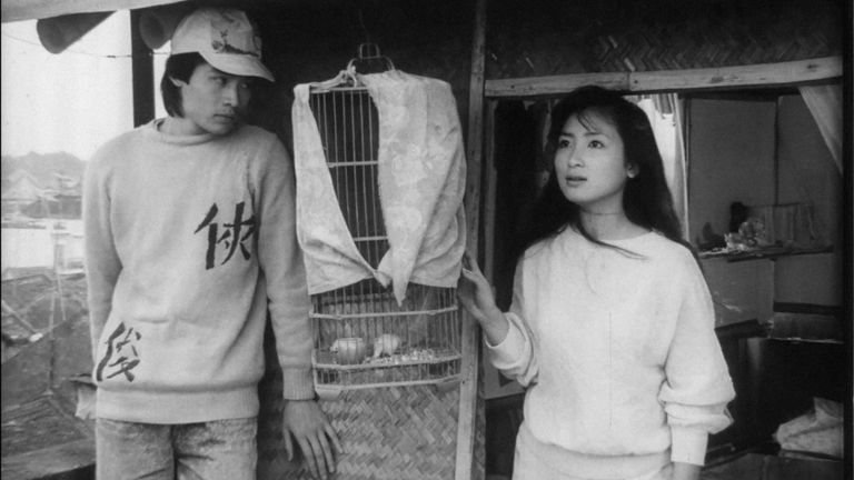 Hát giữa chiều mưa (1990) của đạo diễn Trần Phương, một bộ phim chưa từng được công chiếu tại Việt Nam. | Source: Star Nhà Ease