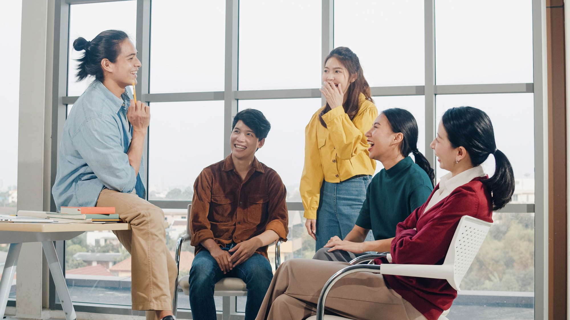 Bạn là trung bình cộng của 5 người mà bạn thường xuyên tiếp xúc nhất | Nguồn Freepik Bạn là trung bình cộng của 5 người mà bạn thường xuyên tiếp xúc nhất nguồn freepik