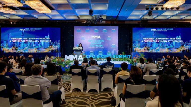 Hội nghị MMA CEO & CMO Summit Vietnam 2025 đã quy tụ hơn 800 lãnh đạo cấp cao từ hơn 200 thương hiệu hàng đầu, 35 diễn giả quốc tế và 30 đối tác chiến lược. 