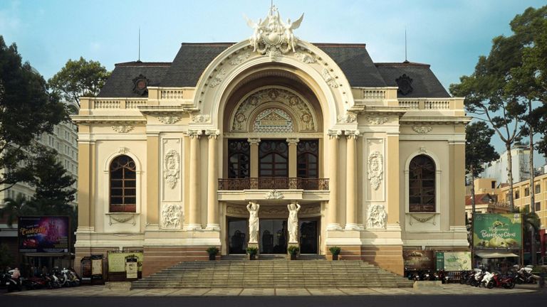 The Saigon Opera House. | Source: Pexels.