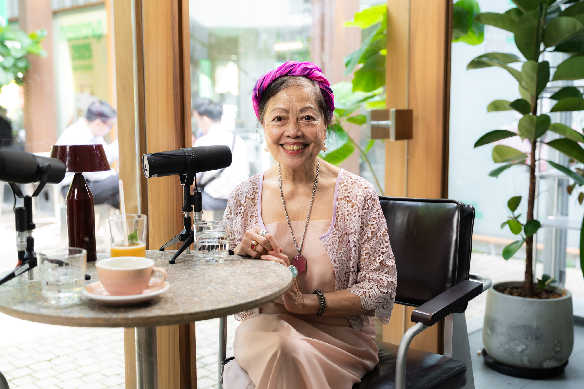 Cô cho rằng xã hội cần có nhịp nghỉ để con người có thể trầm tư nhìn lại bản thân | Nguồn Minh Đăng cho Vietcetera