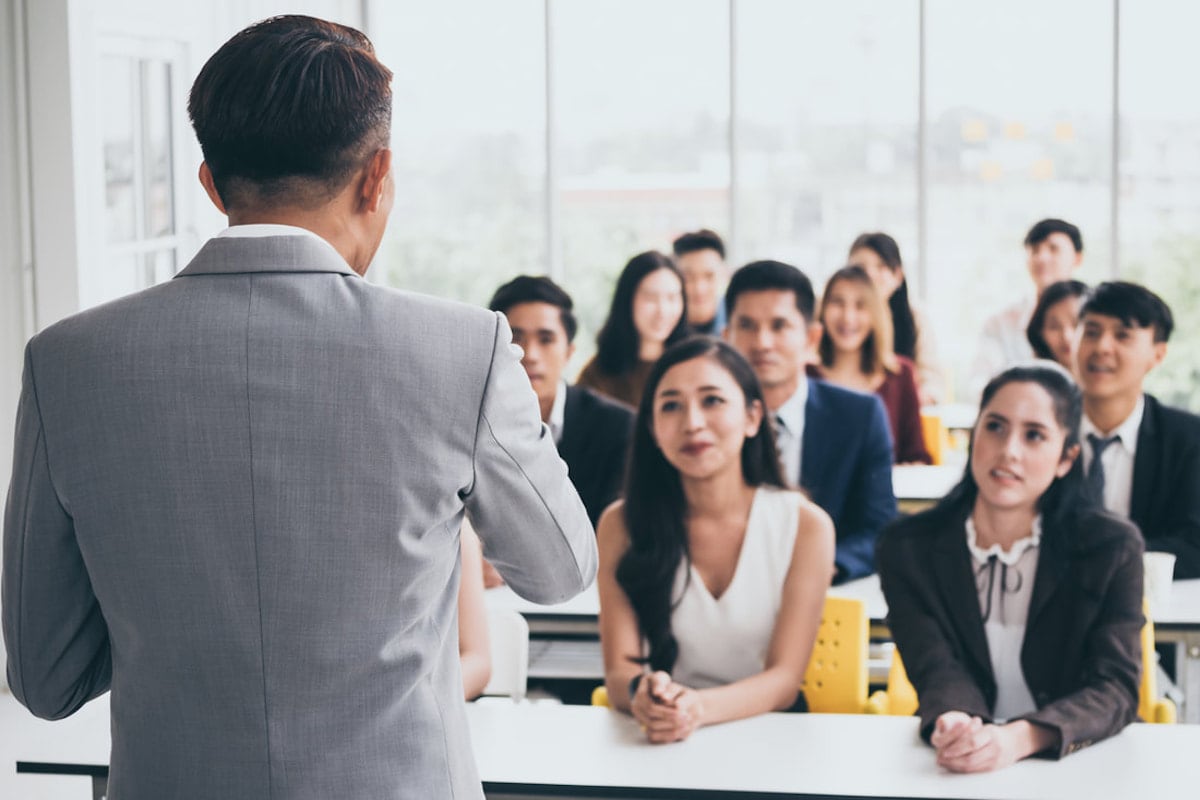 Feedback chỉ thực sự hiệu quả khi là cuộc đối thoại hai chiều2