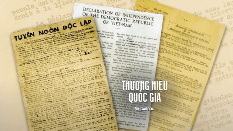 Bản Tuyên ngôn Độc lập bằng ba thứ tiếng. | Nguồn: Thông tấn xã Việt Nam