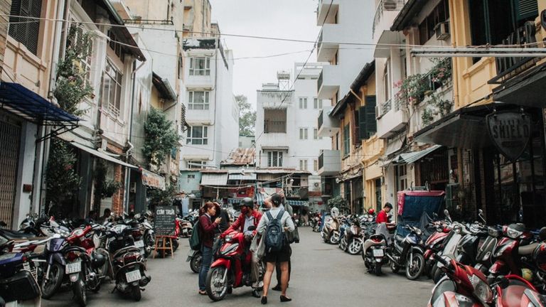 An alley in Nguyen Thai Binh ward. | Source: Vy Lam for Vietcetera