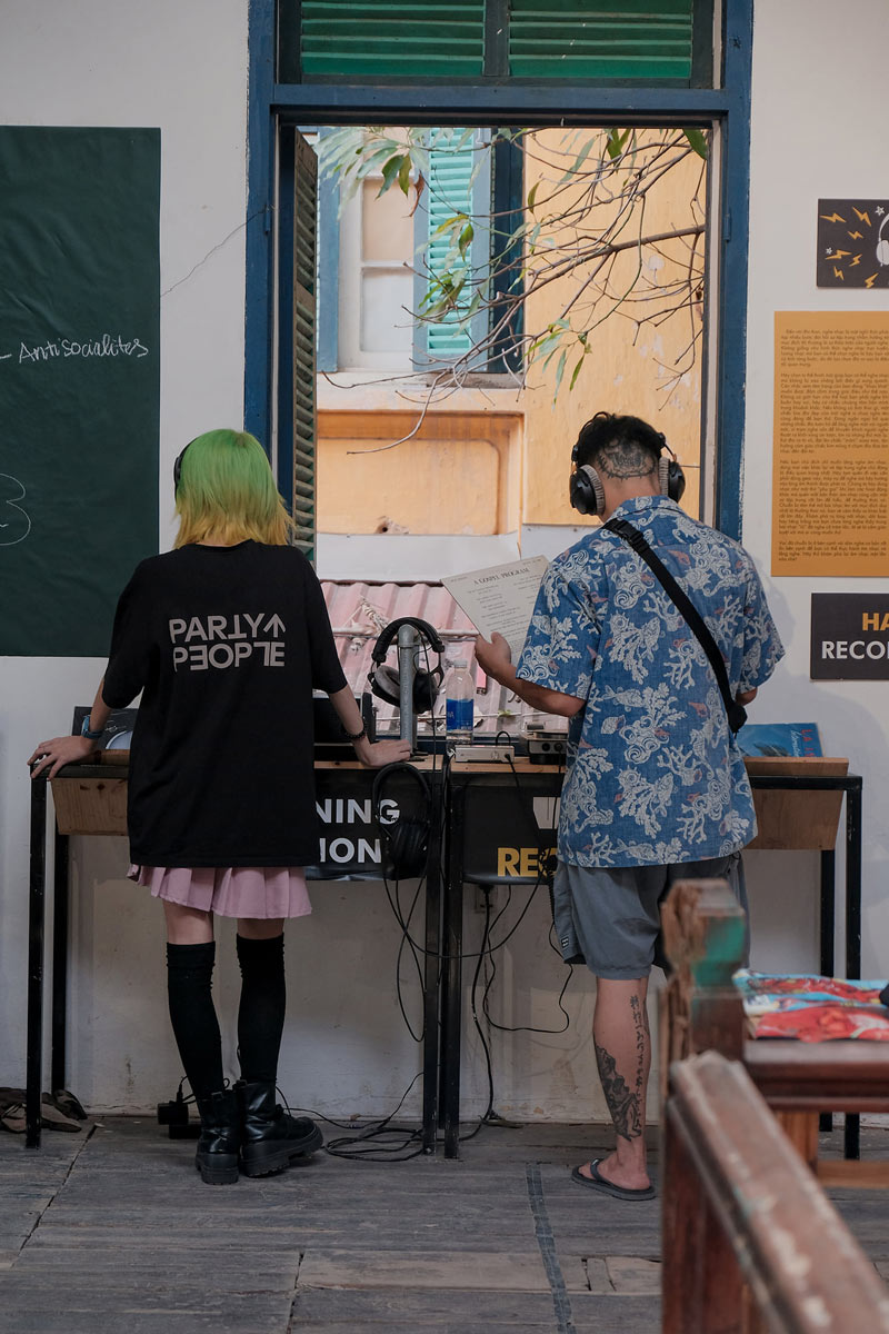 Artists can also find inspiration from vinyl | Source Vọc Records