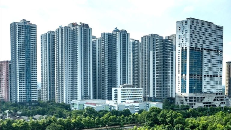 It’s not impossible for non-citizen to buy property in Vietnam. | Source: Cafe F