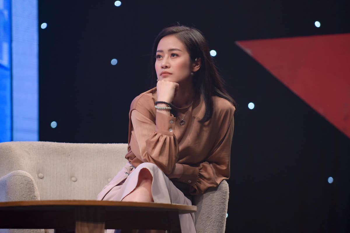 Theo Phí Linh sự nhẫn nhịn và khiêm tốn một cách chủ động là một trong những yếu tố quan trọng giúp cô từng bước có chinh phục được các vị trí này| Nguồn Phí Linh Theo Phiacute Linh sự nhẫn nhịn vagrave khiecircm tốn một caacutech chủ động lagrave một trong những yếu tố quan trọng giuacutep cocirc từng bước coacute chinh phục được caacutec vị triacute nagravey Nguồn Phiacute Linh