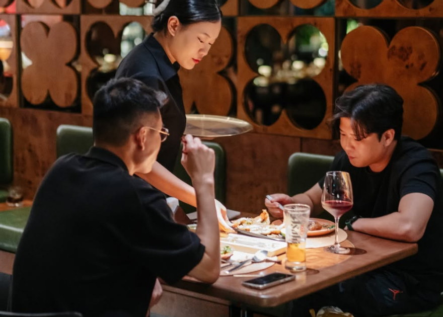 The Mâm Mâm dining and lounge space