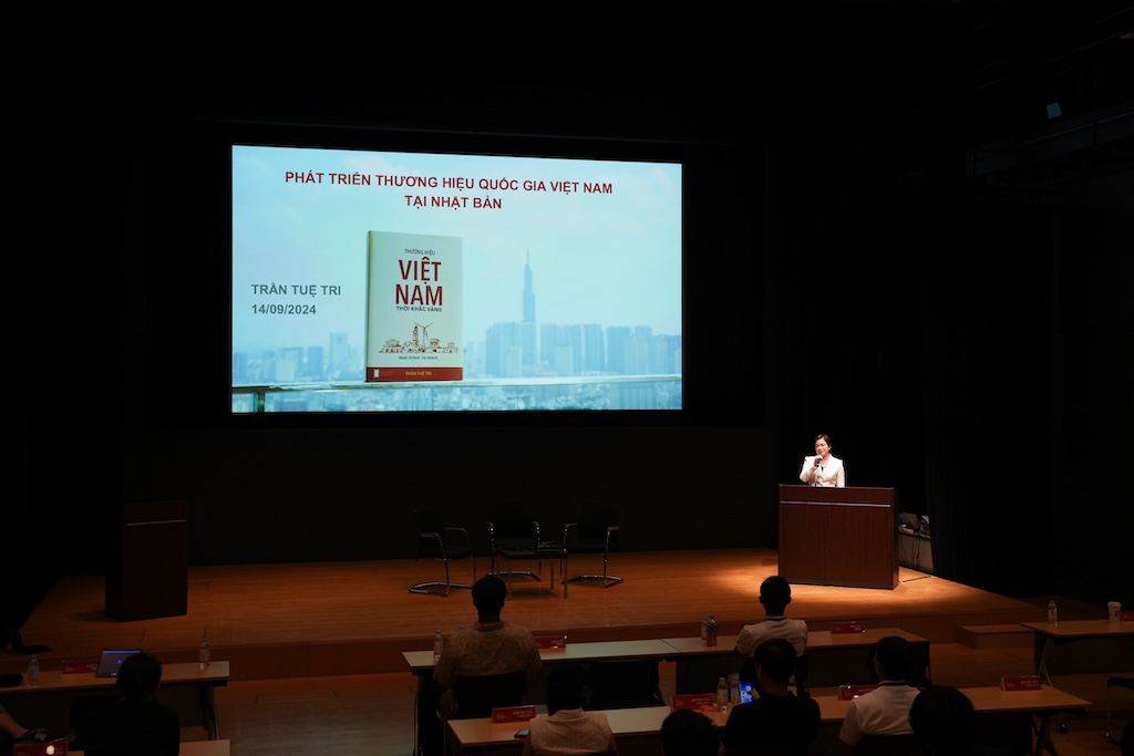 Book Signing with Ms. Tue Tri