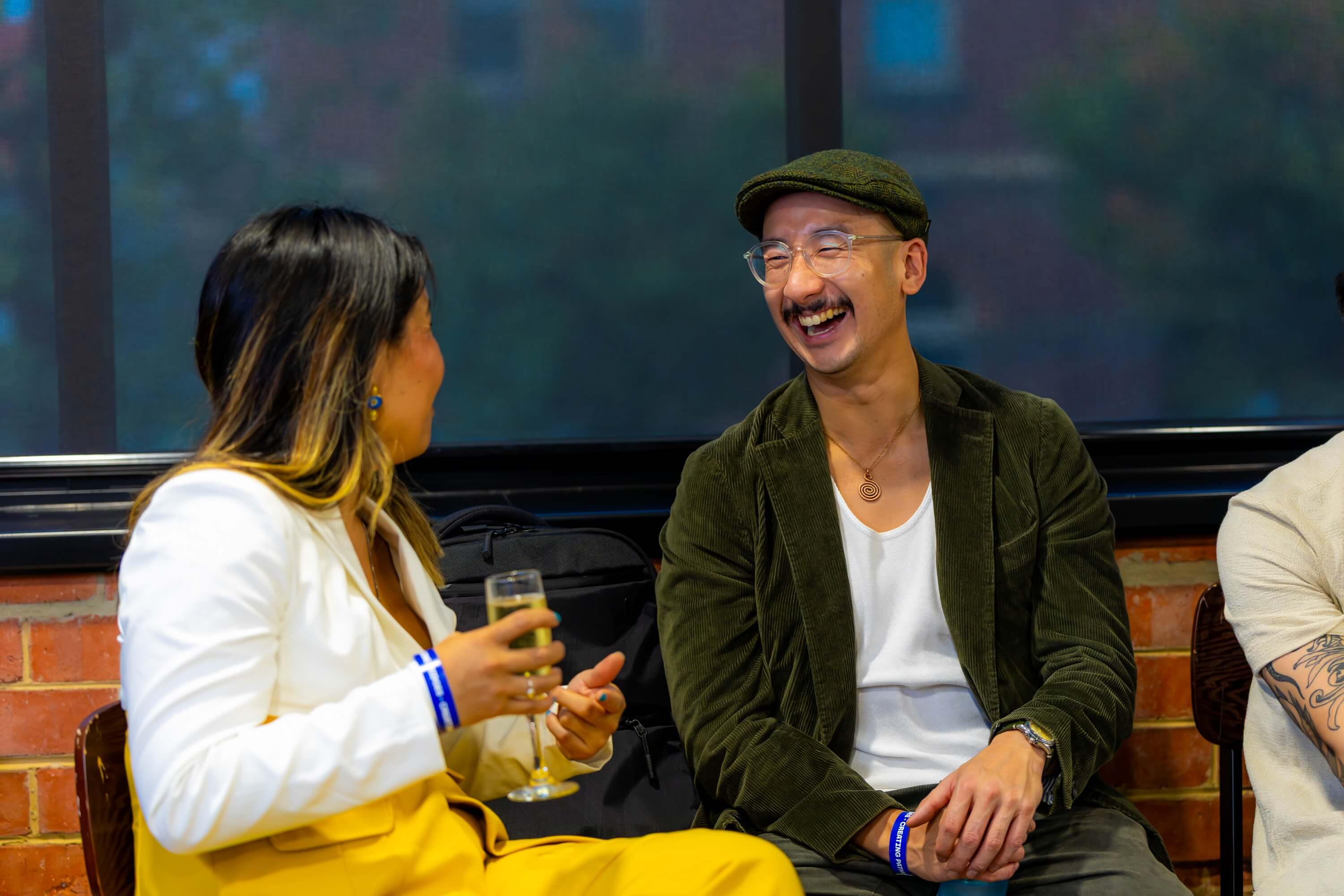 Local roots, Global stories