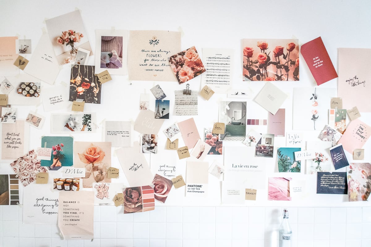 Thinker Dreamer Coffee’s poetic wall is located at 42 Nguyễn Huệ Bến Nghé Quận 1 HCMC Thinker Dreamer Coffee’s poetic wall is located at 42 Nguyễn Huệ Bến Nghé Quận 1 HCMC