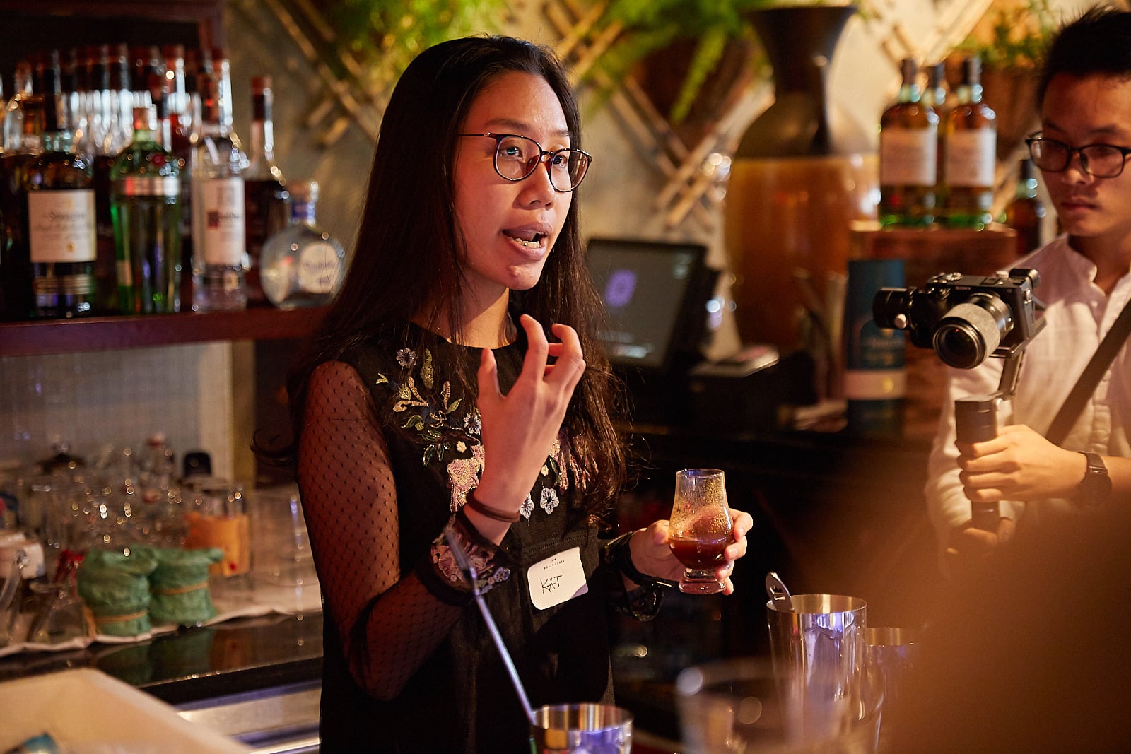 Gặp Kat Đương kim vô địch cuộc thi Diageo Reserve World Class3