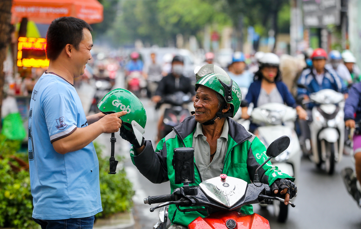 class Điểm lại 2010s Thập niecircn của thay đổi caacutech tacircn vagrave bugraveng nổ3