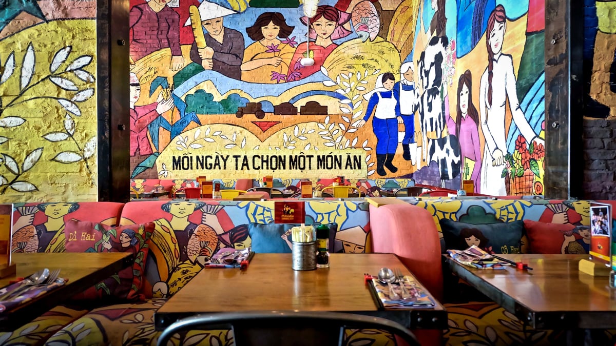 “Mỗi ngày ta chọn mọt món ăn” – “Every day I choose a new dish” | Source Propaganda Bistros “Mỗi ngày ta chọn mọt món ăn” – “Every day I choose a new dish” Source Propaganda Bistros sizesmaxwidth 1200px 100vw 1200px