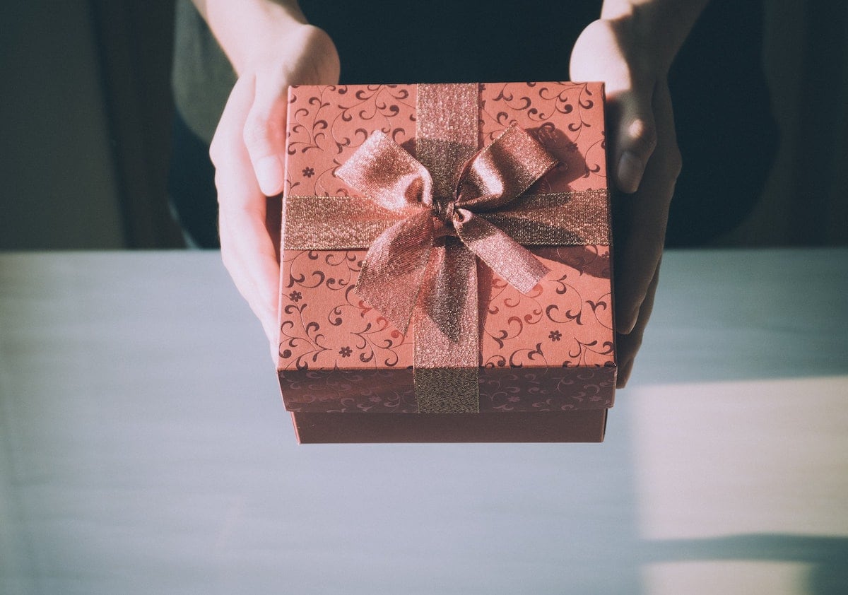 Tặng quà theo khoa học 25 Ý tưởng Valentine cho 5 ngôn ngữ tình yêu3