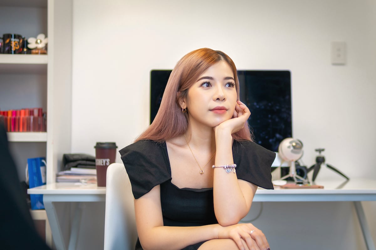 “Makeup is simply one way to help you feel more confident” ldquoMakeup is simply one way to help you feel more confidentrdquo sizesmaxwidth 1200px 100vw 1200px